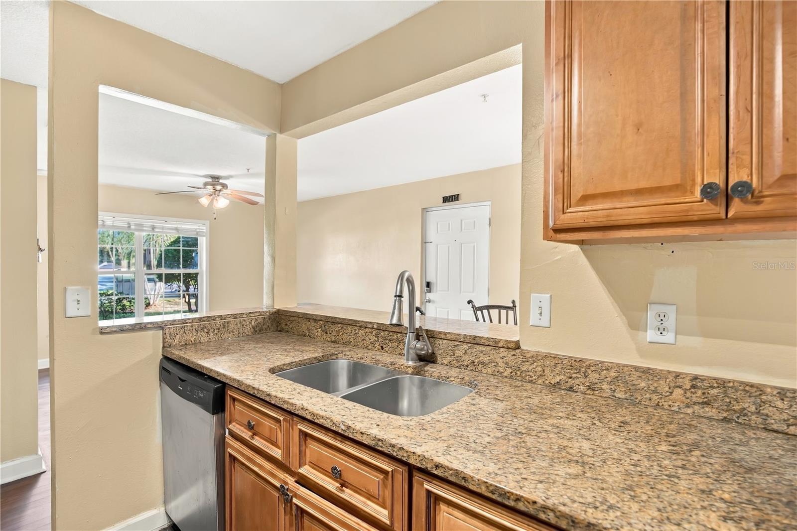 MIRIADA CONDO - Residential