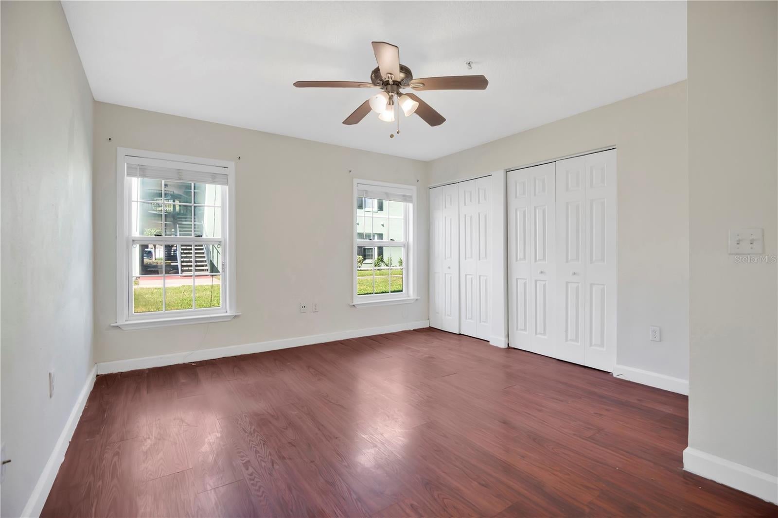 MIRIADA CONDO - Residential