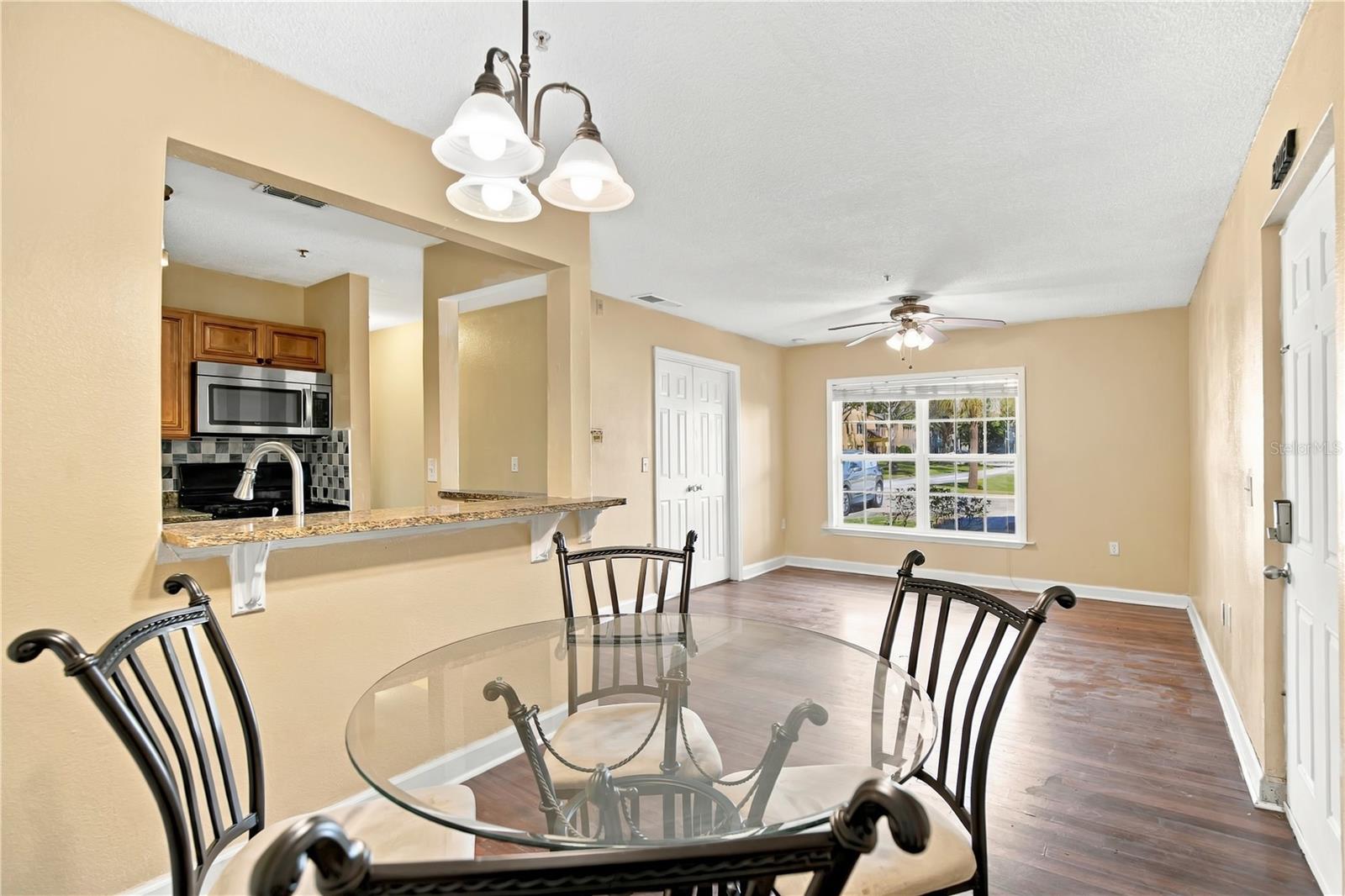 MIRIADA CONDO - Residential