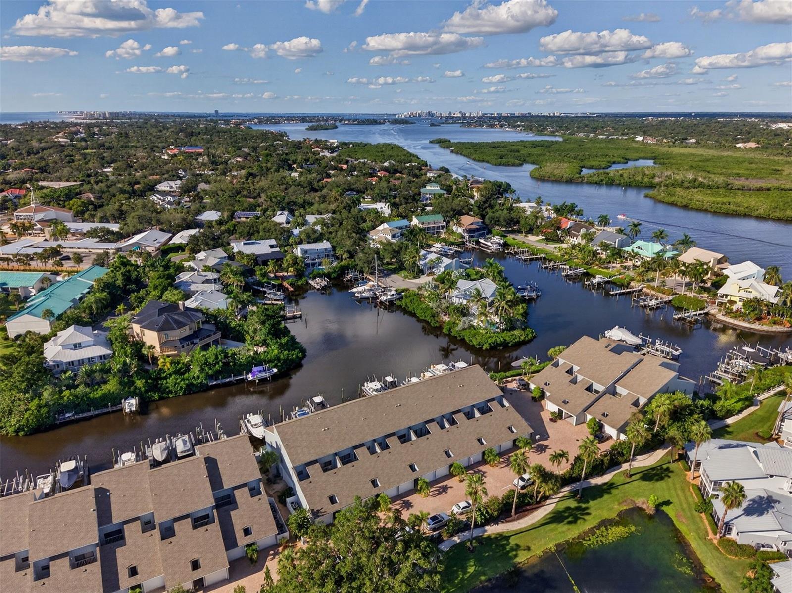 HARBOUR TOWNE - Residential