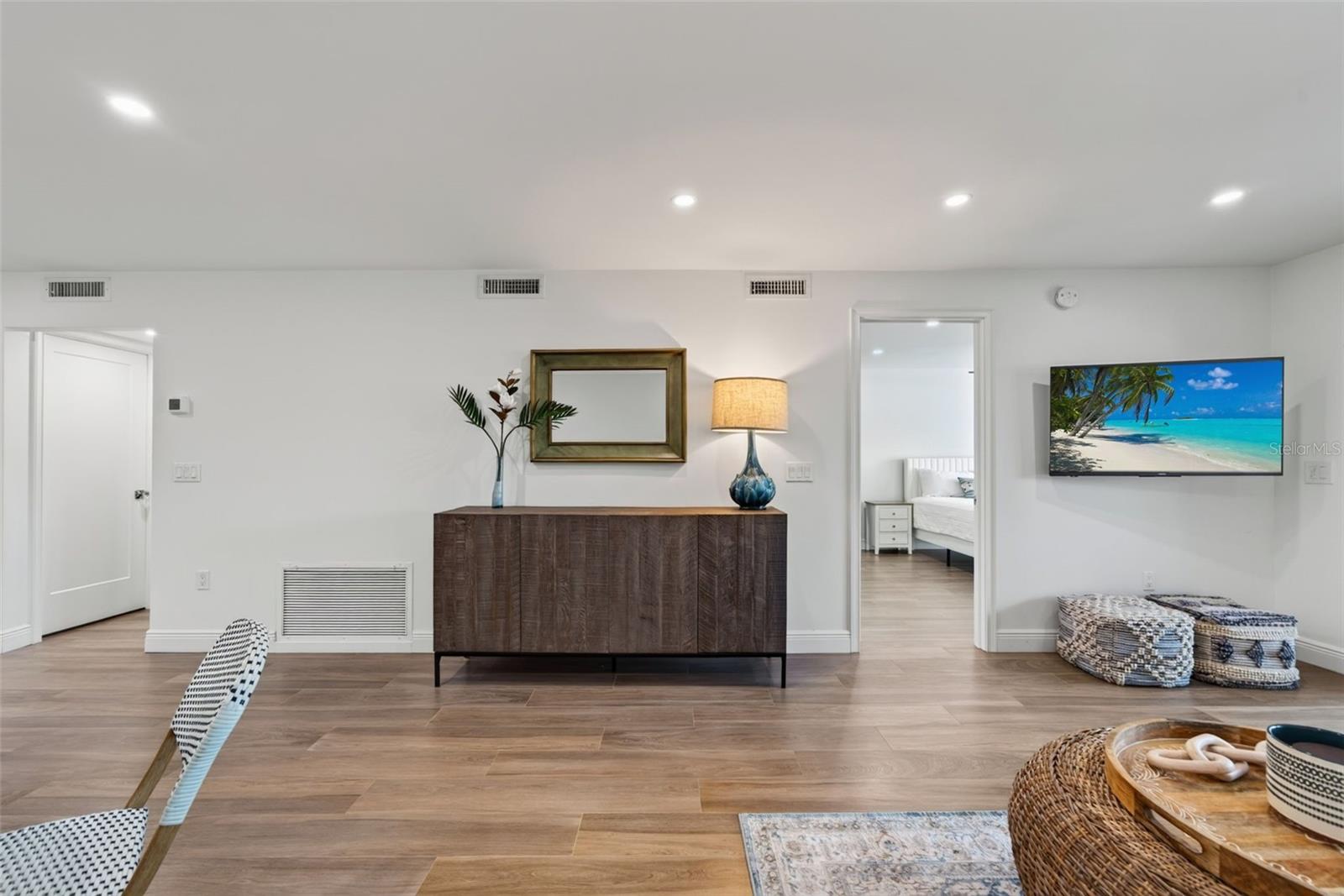 HARBOUR TOWNE - Residential