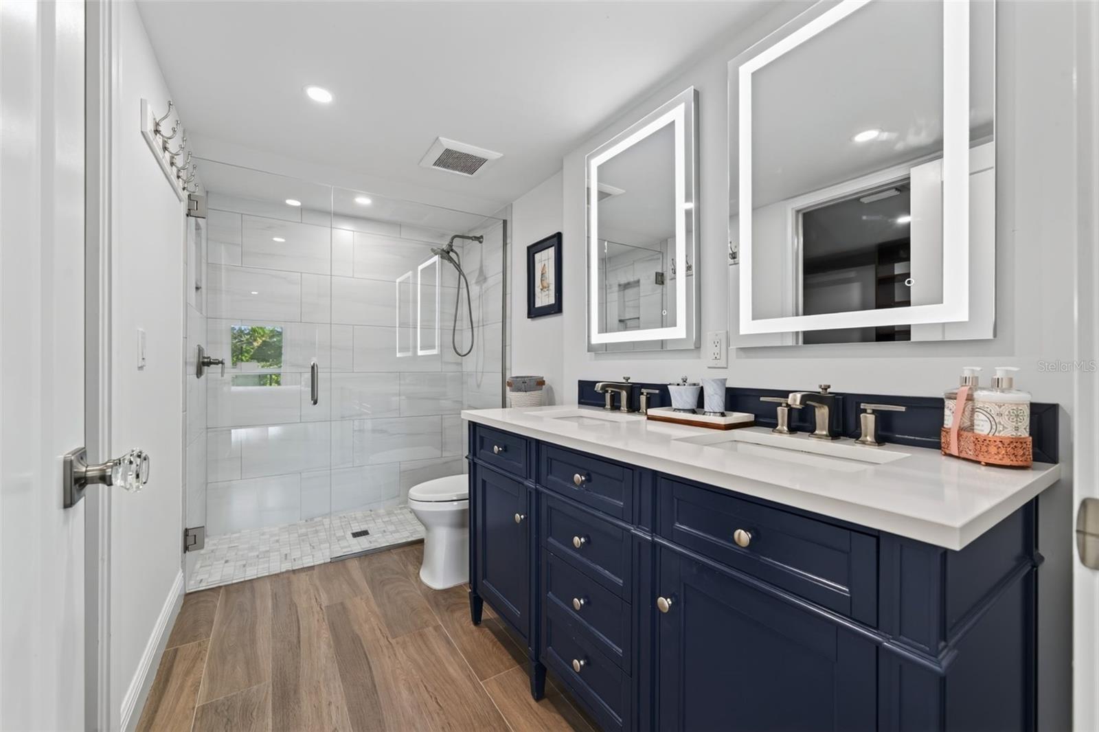 HARBOUR TOWNE - Residential
