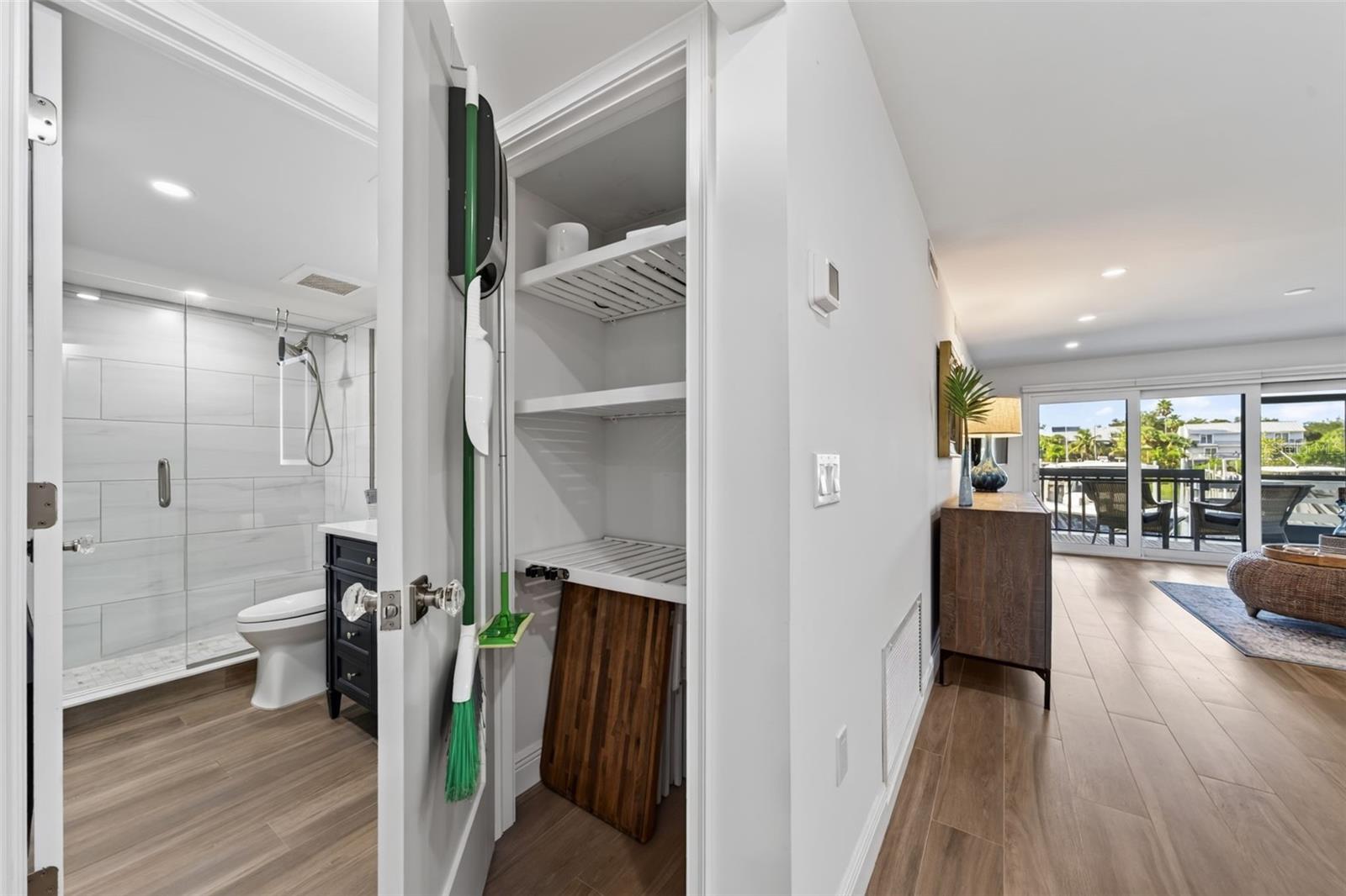 HARBOUR TOWNE - Residential