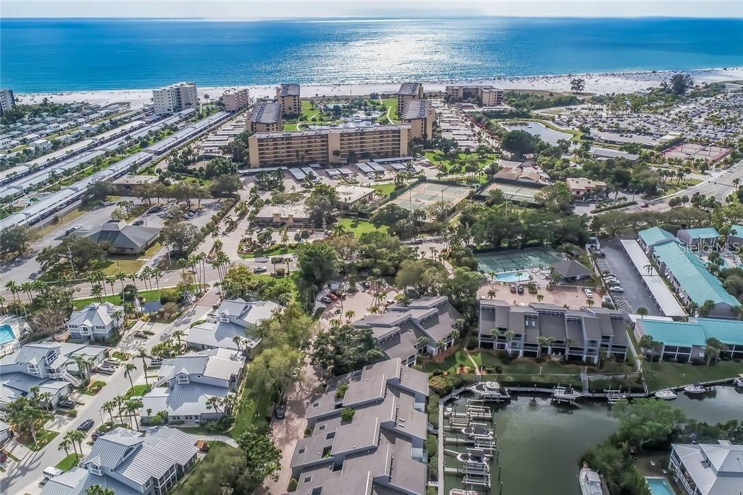 HARBOUR TOWNE - Residential