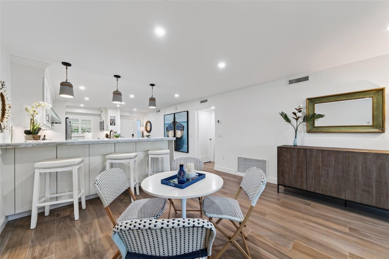 HARBOUR TOWNE - Residential