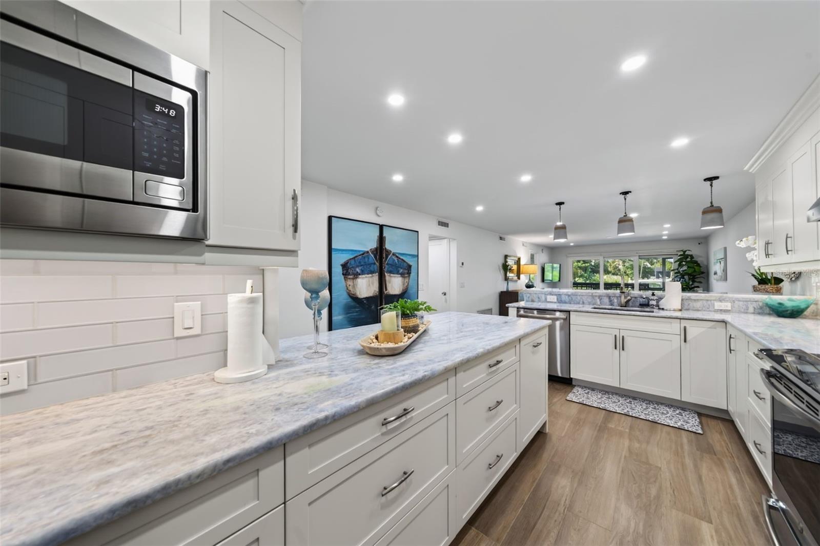HARBOUR TOWNE - Residential