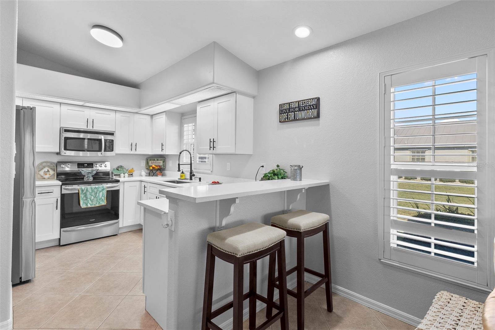 LAKE SUZY VILLAS - Residential