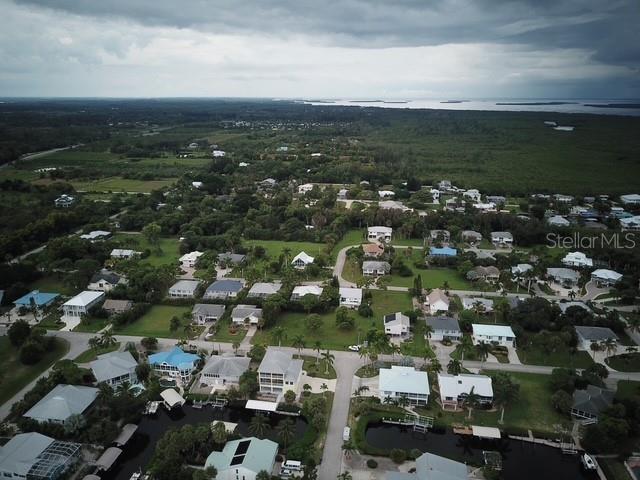 CAPTAINS COVE - Land