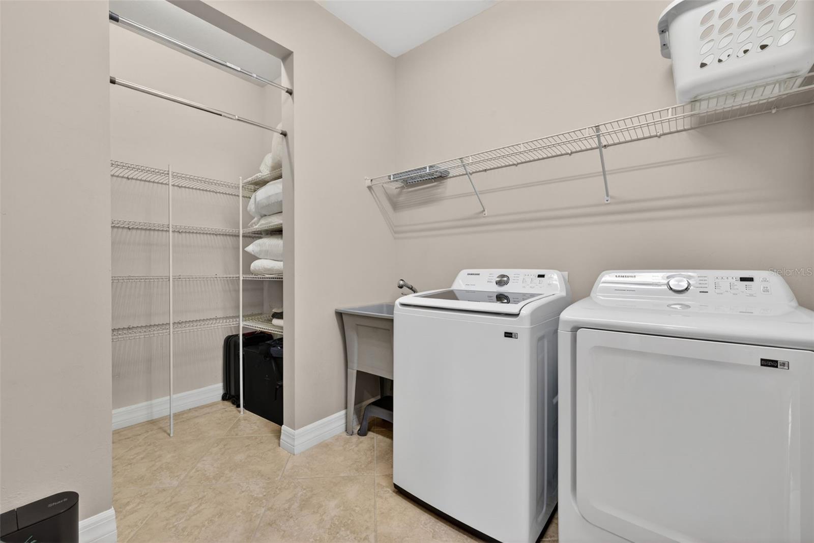 DEL WEBB NAPLES PRCL 203-204 - Residential