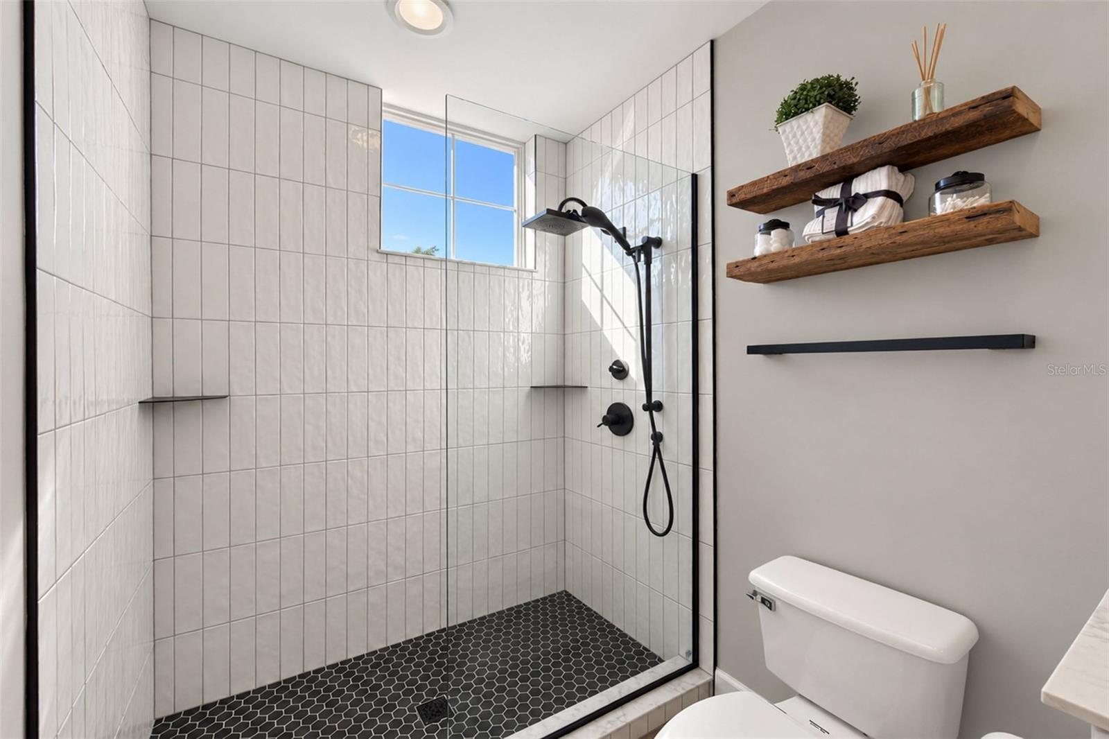 EMERALD ISLE CONDO - Residential