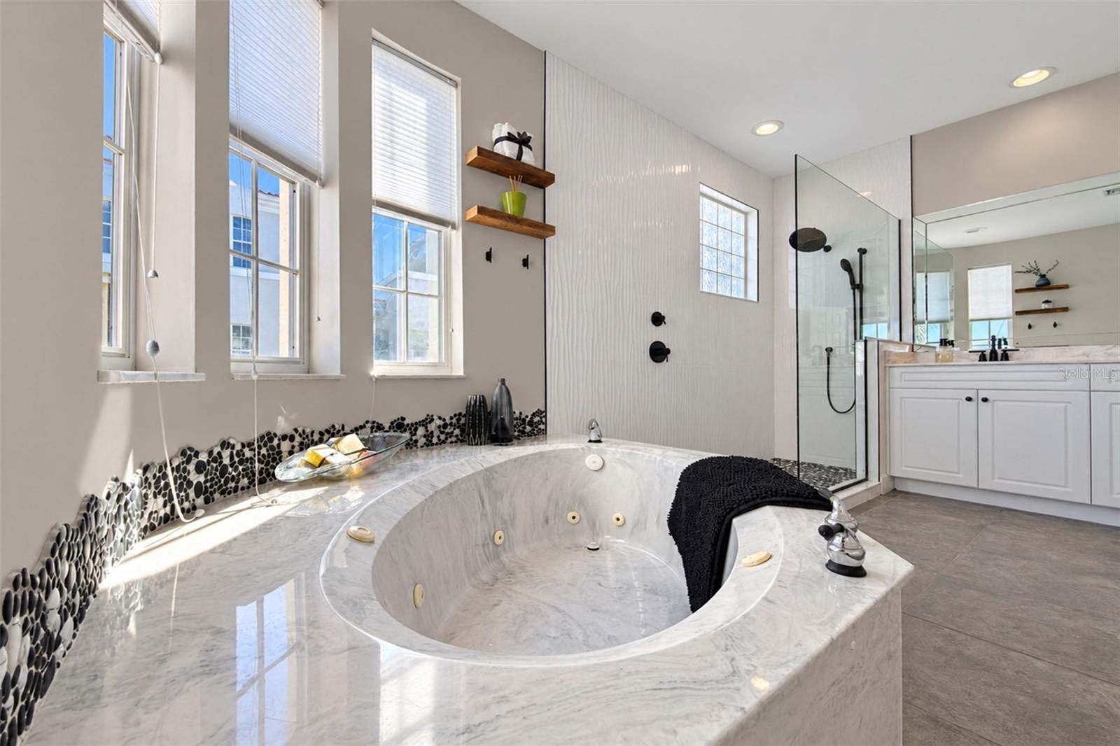 EMERALD ISLE CONDO - Residential