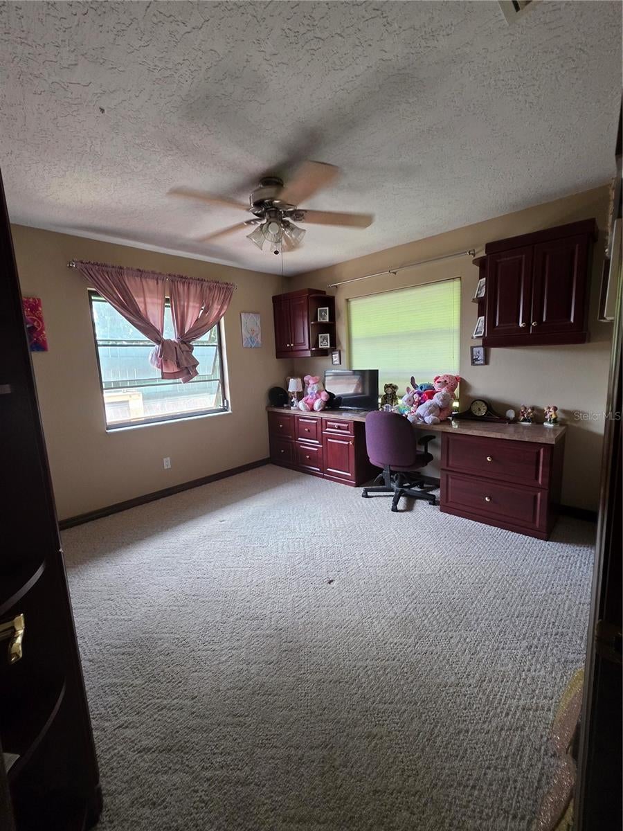 PAULAND ACRES - Residential