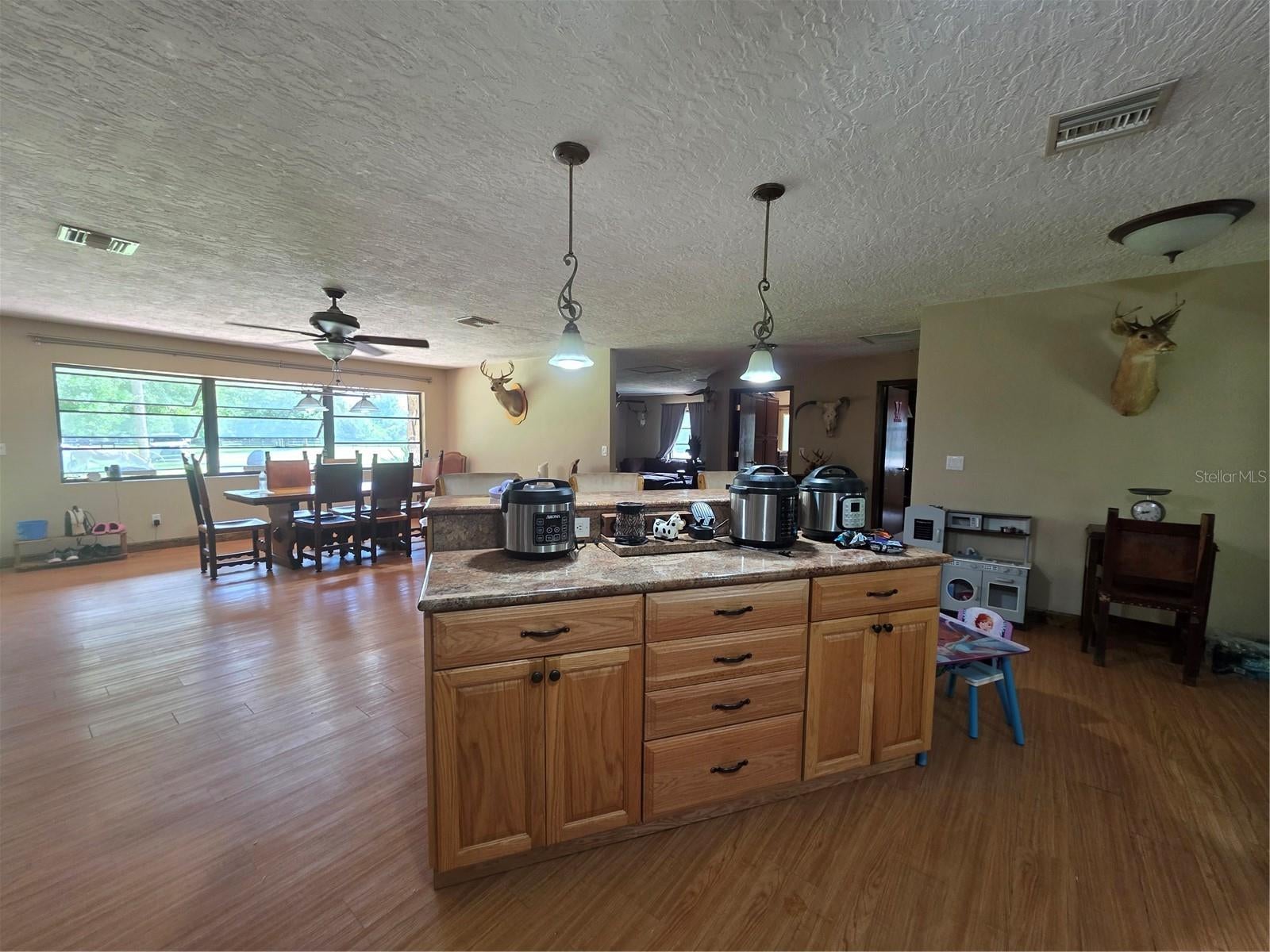 PAULAND ACRES - Residential