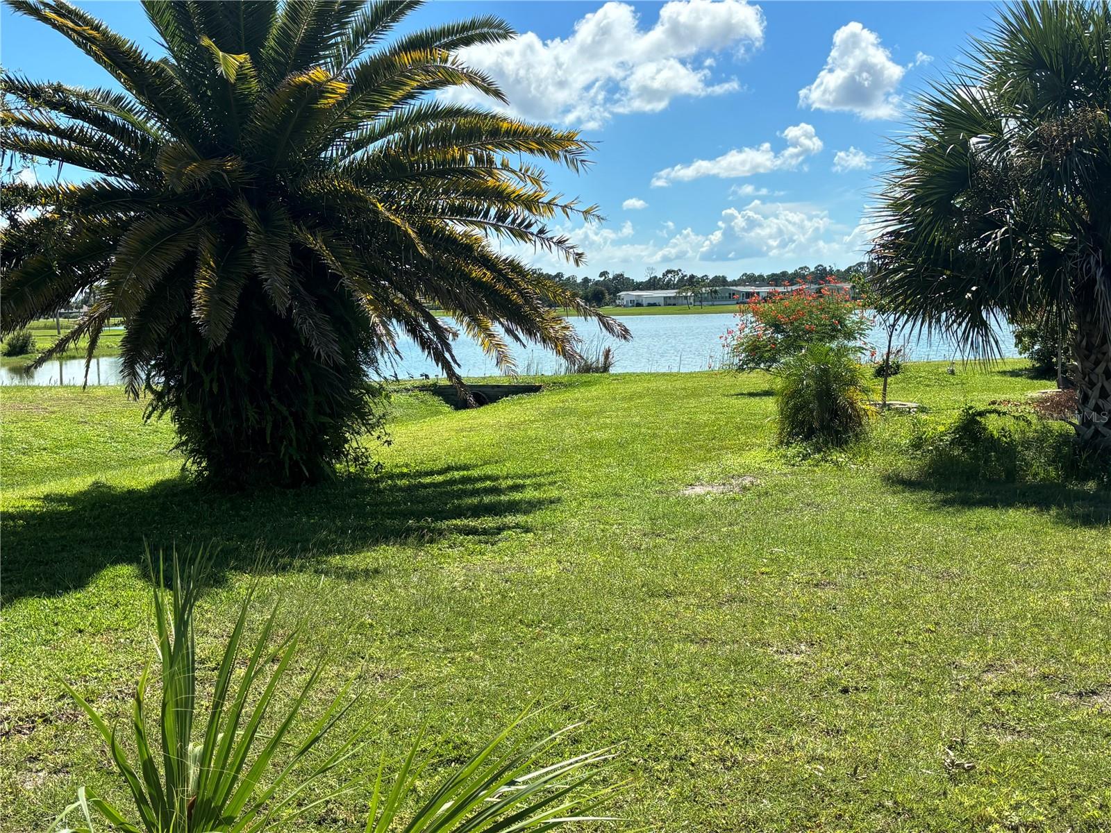 VILLAGE HOLIDAY LAKE - Land