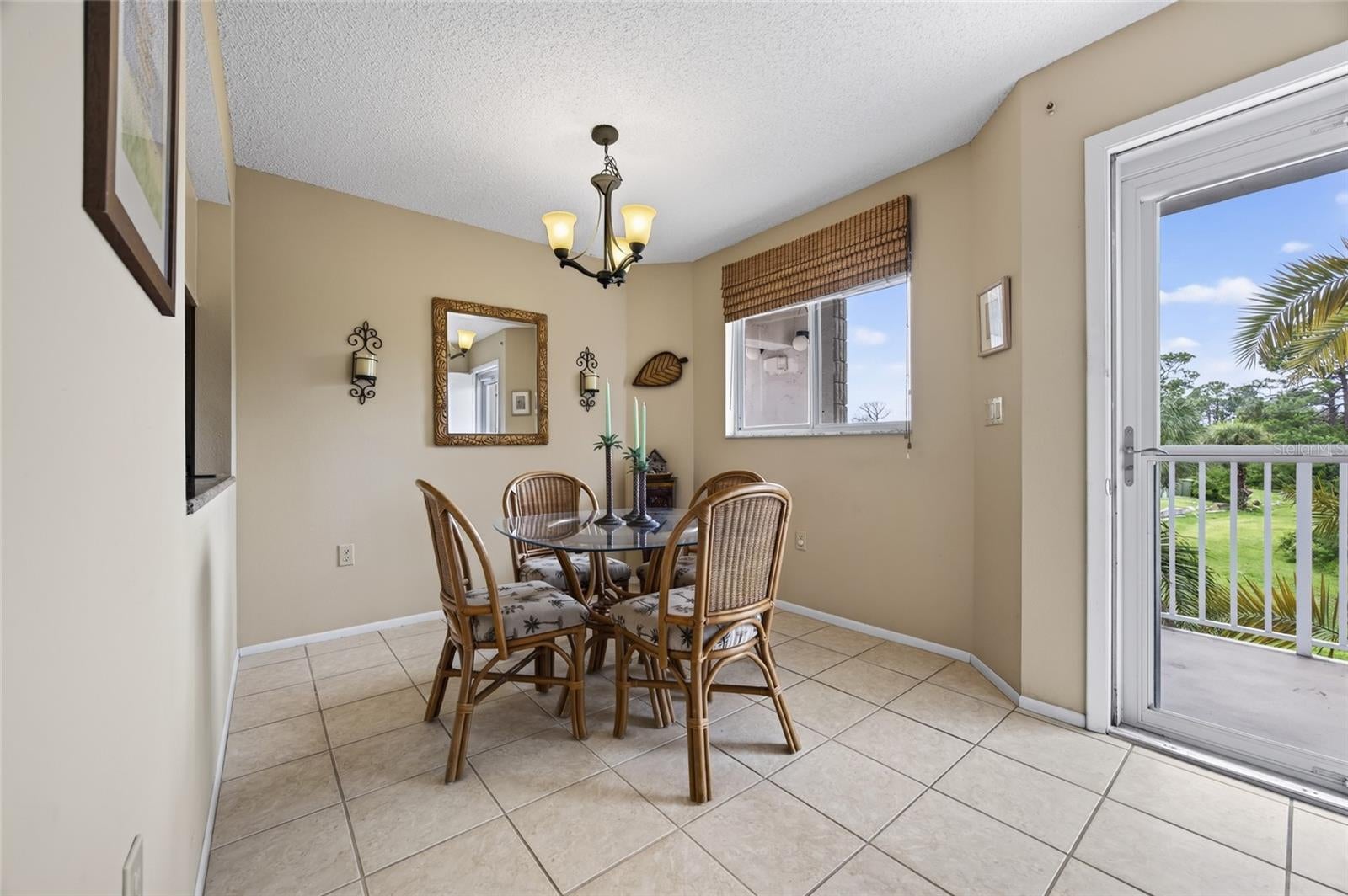 LEMON BAY BREEZES PH 02 BLDG B - Residential