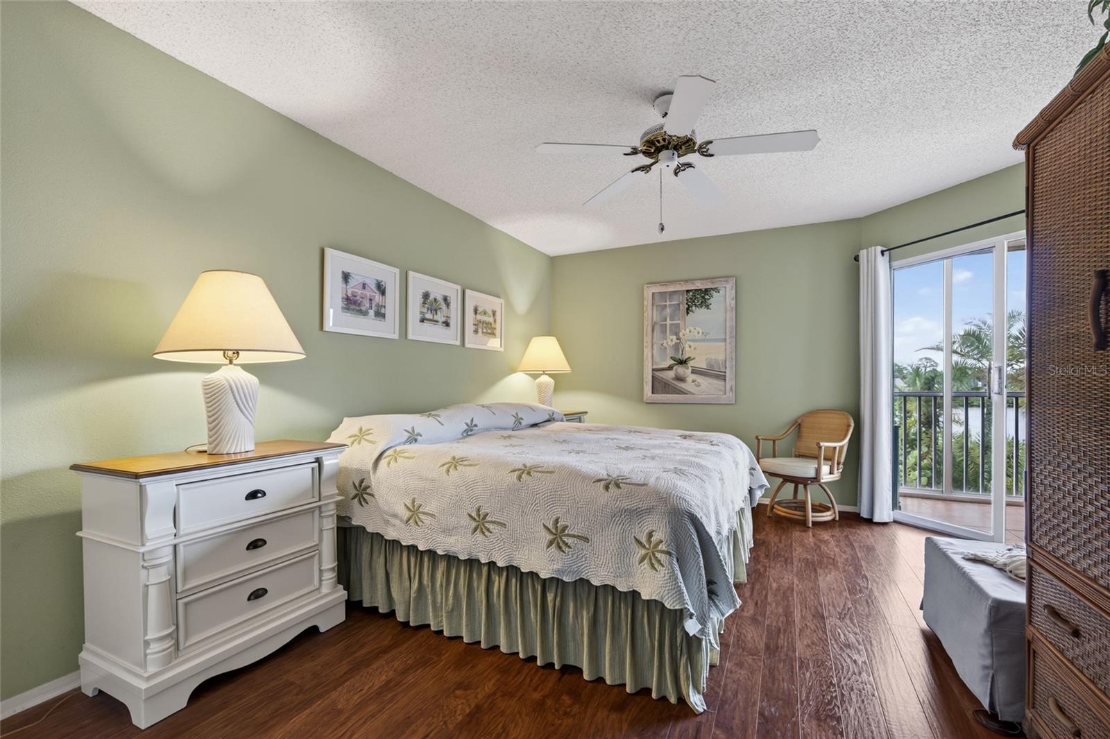 LEMON BAY BREEZES PH 02 BLDG B - Residential