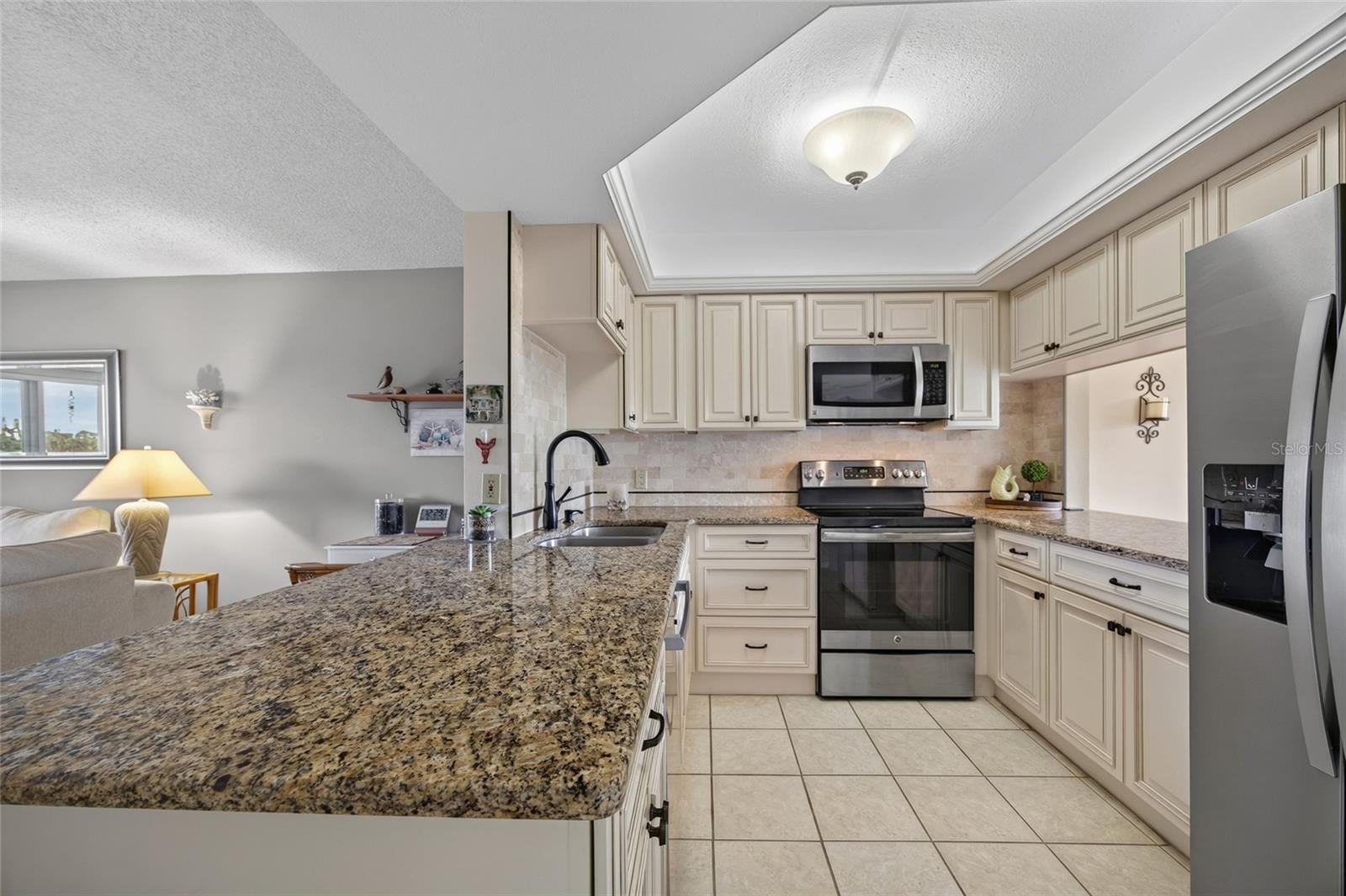 LEMON BAY BREEZES PH 02 BLDG B - Residential