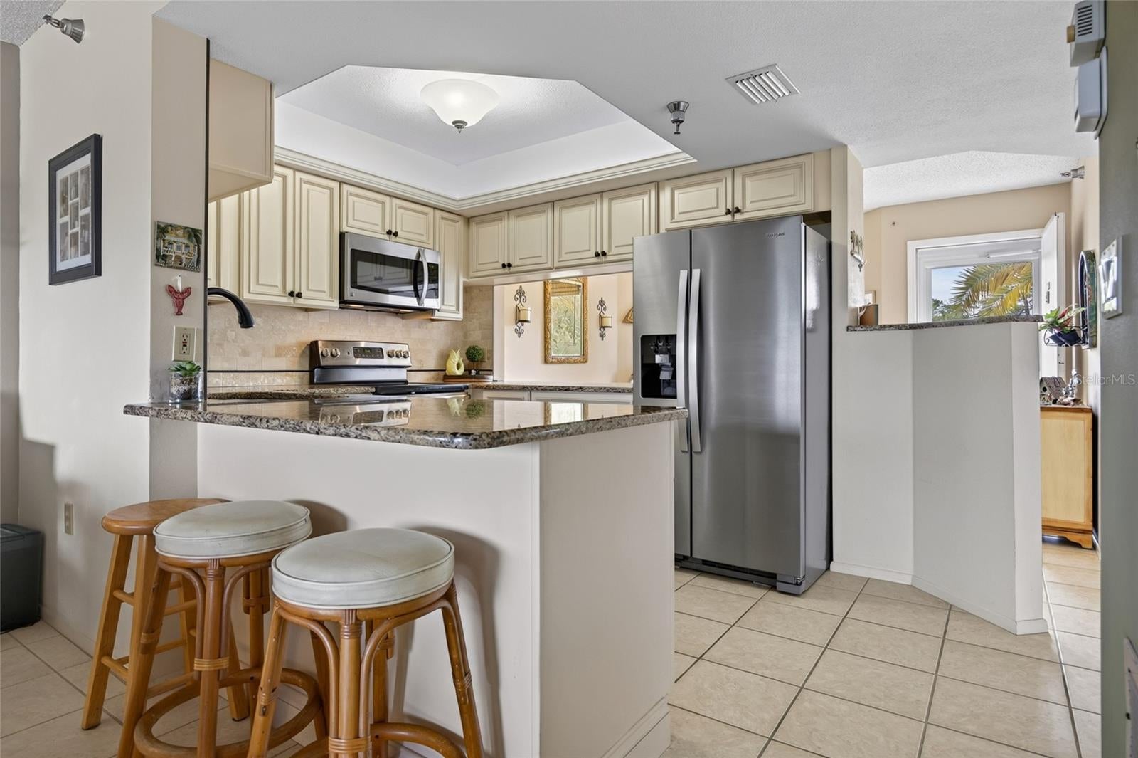 LEMON BAY BREEZES PH 02 BLDG B - Residential