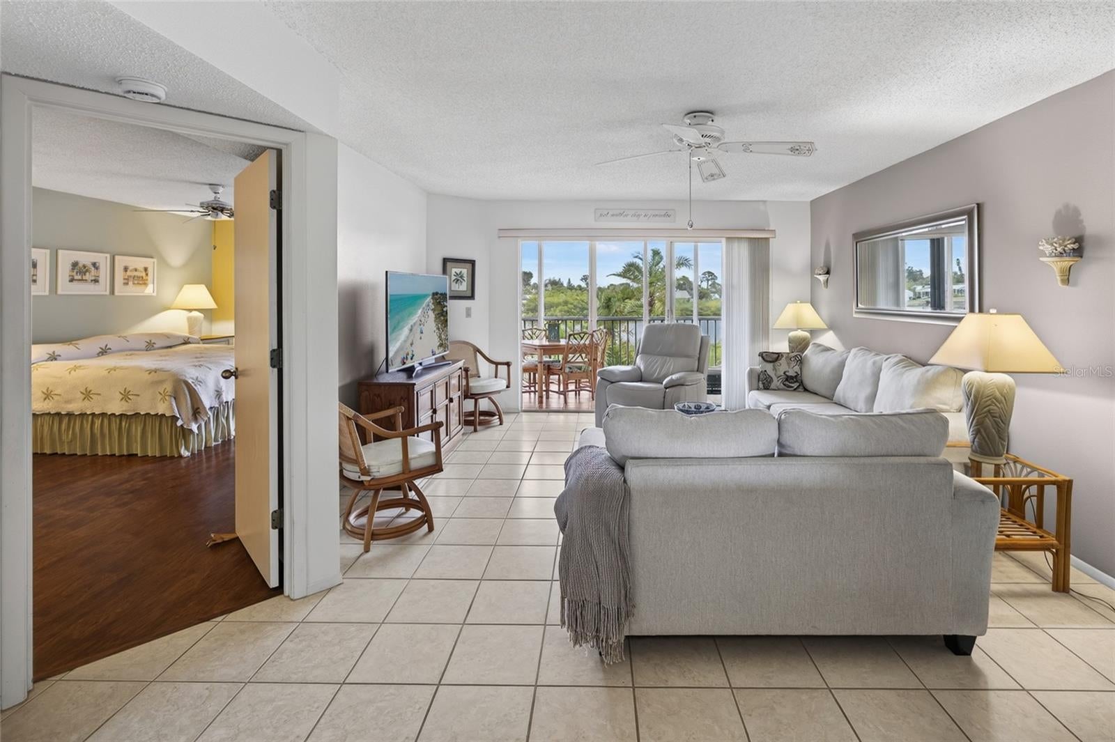 LEMON BAY BREEZES PH 02 BLDG B - Residential