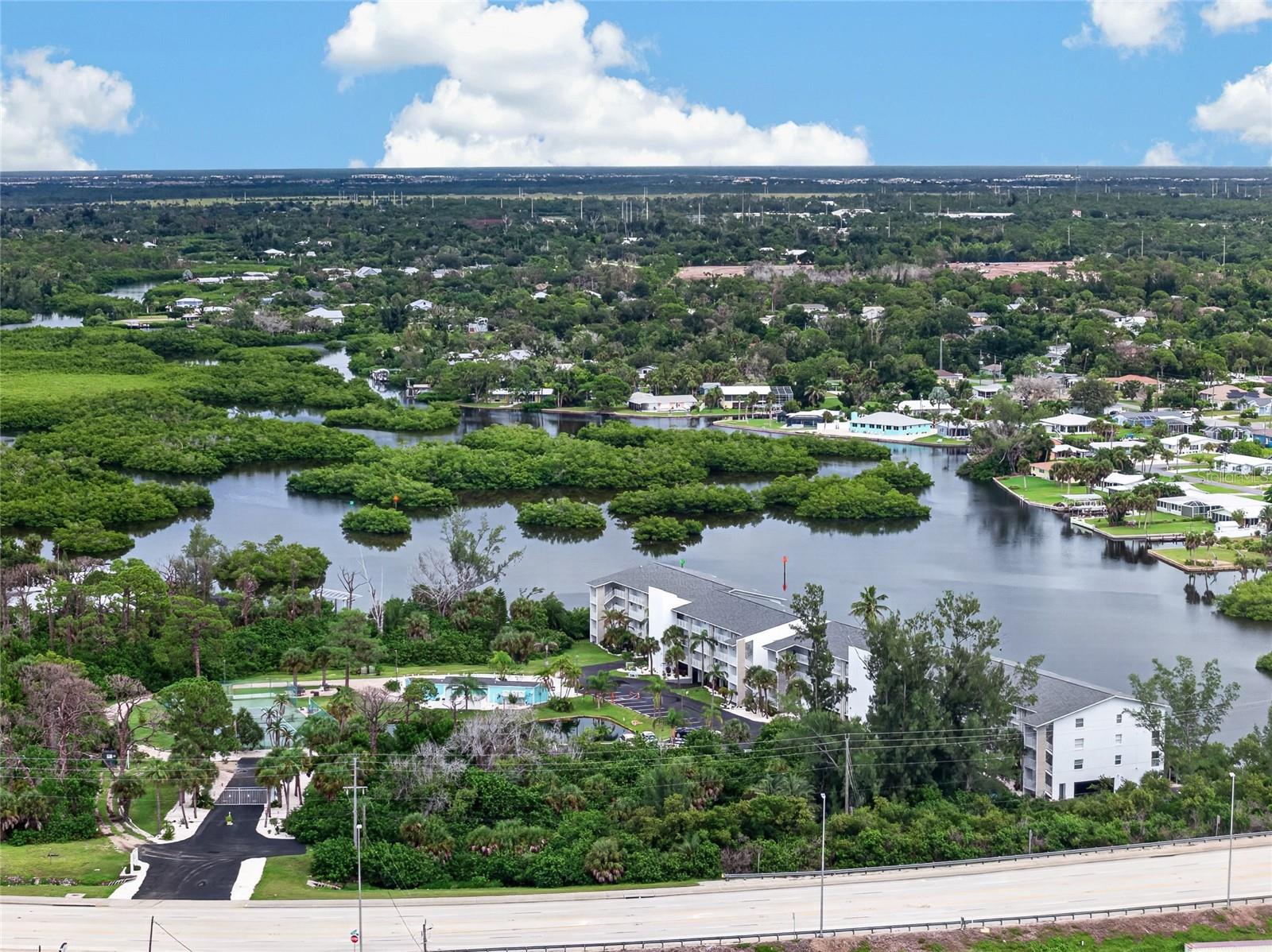 LEMON BAY BREEZES PH 02 BLDG B - Residential