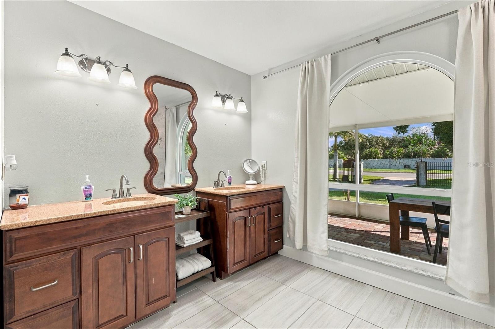 DESOTO ACRES AREA - Residential