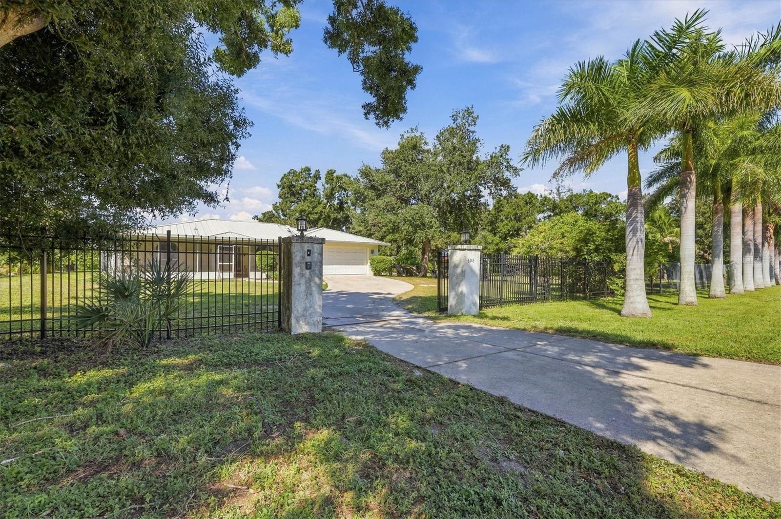 DESOTO ACRES AREA - Residential