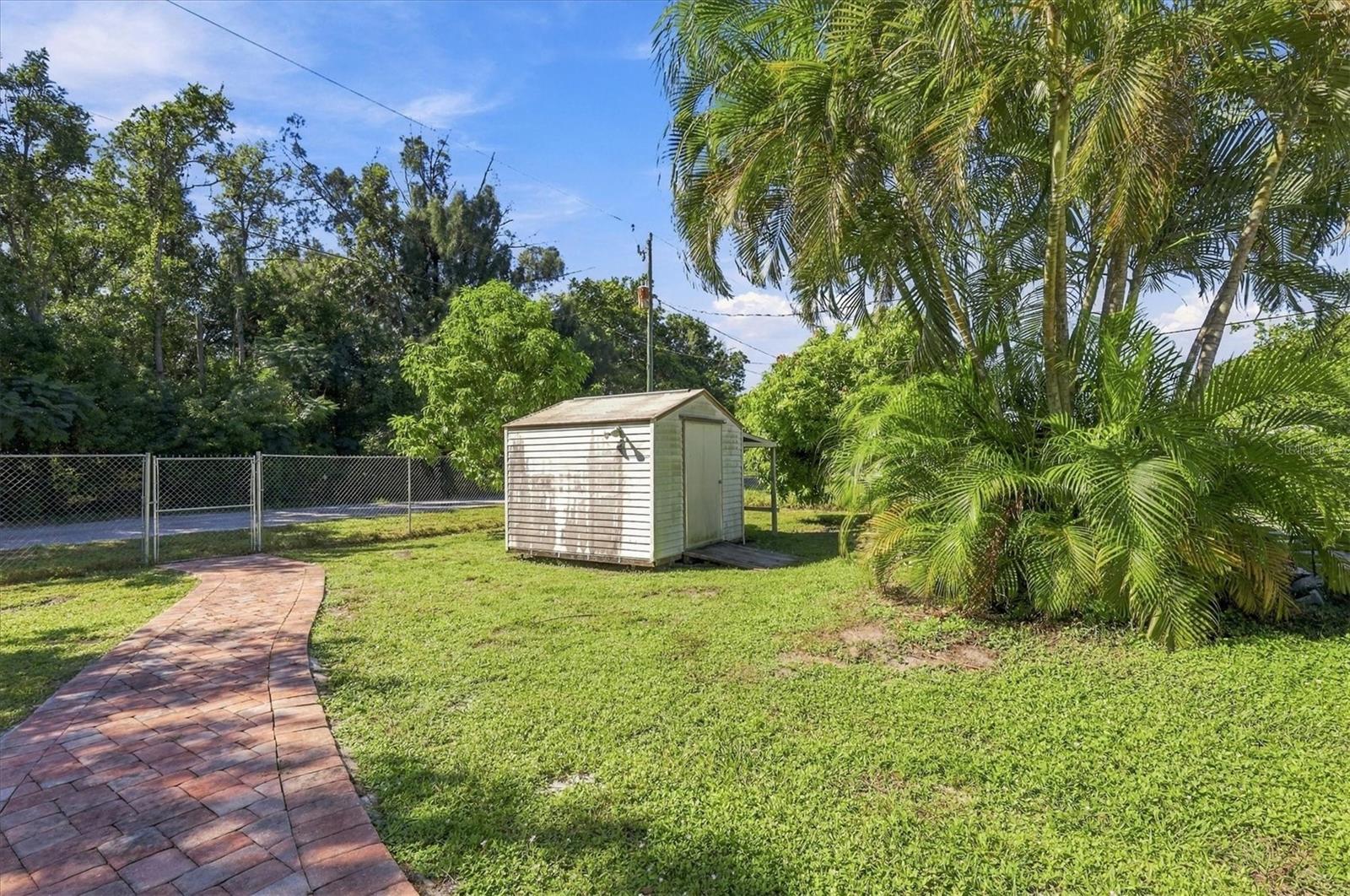 DESOTO ACRES AREA - Residential