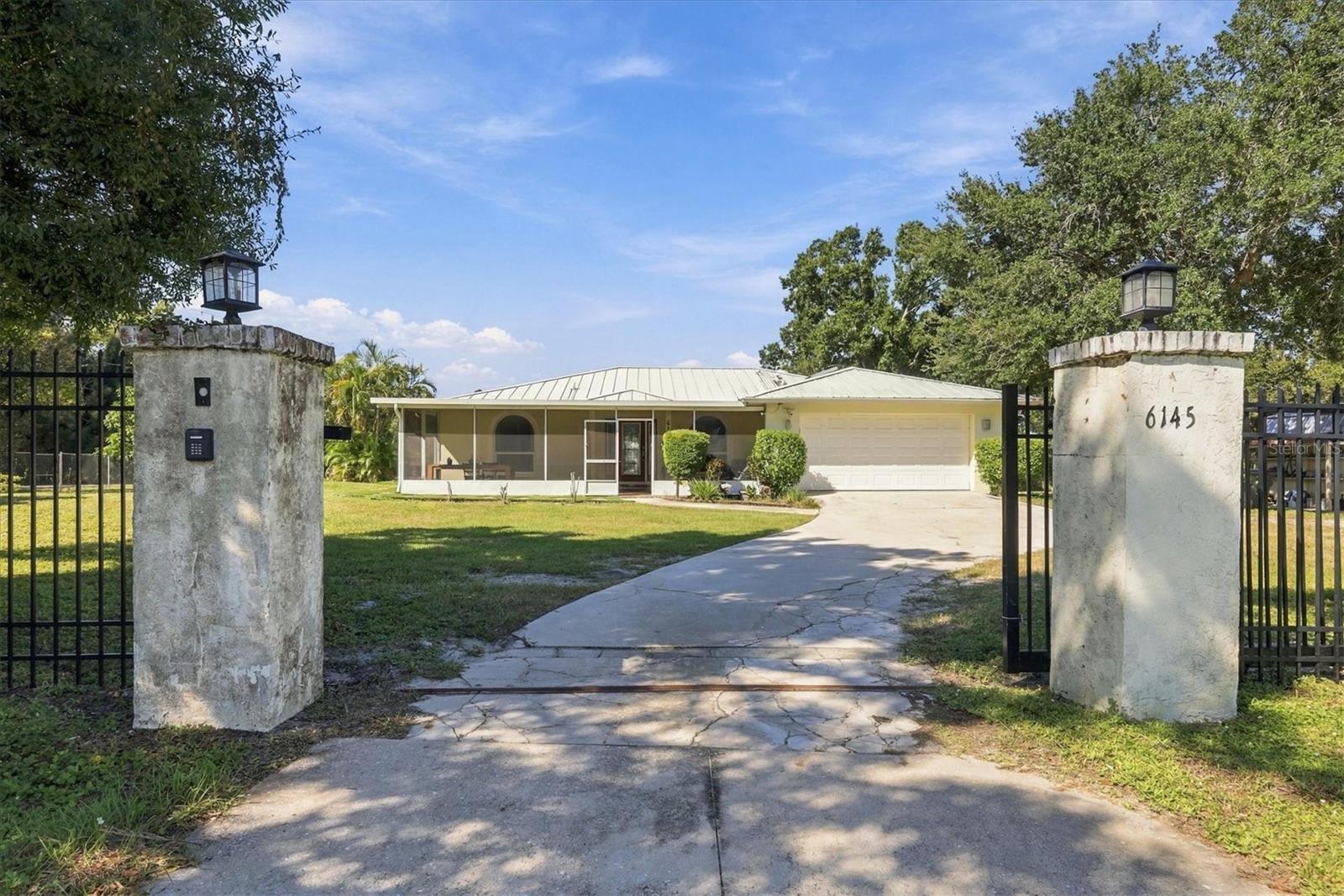 DESOTO ACRES AREA - Residential