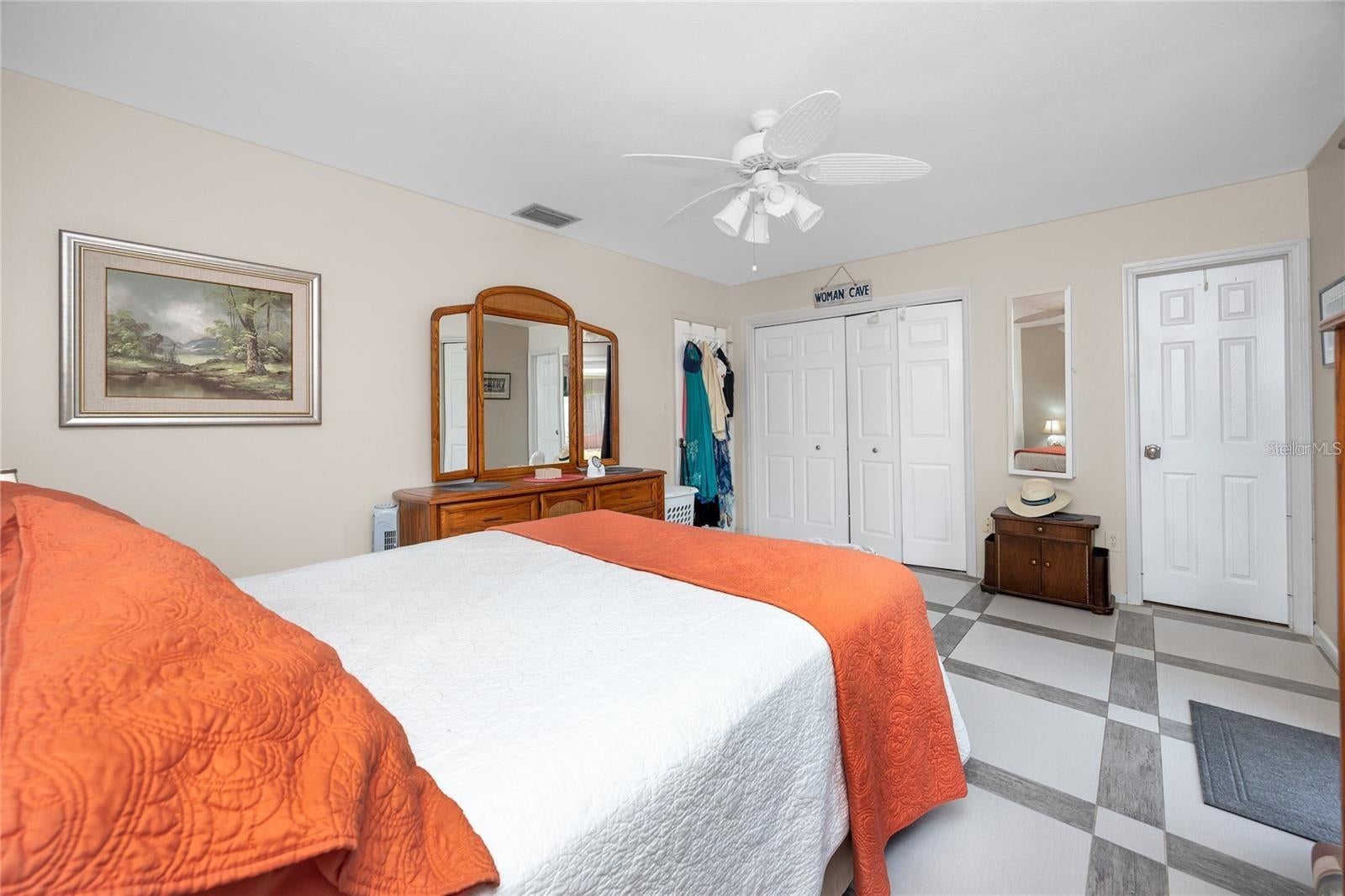 ECHOLS LAKE CARROLL ESTATES 4T - Residential