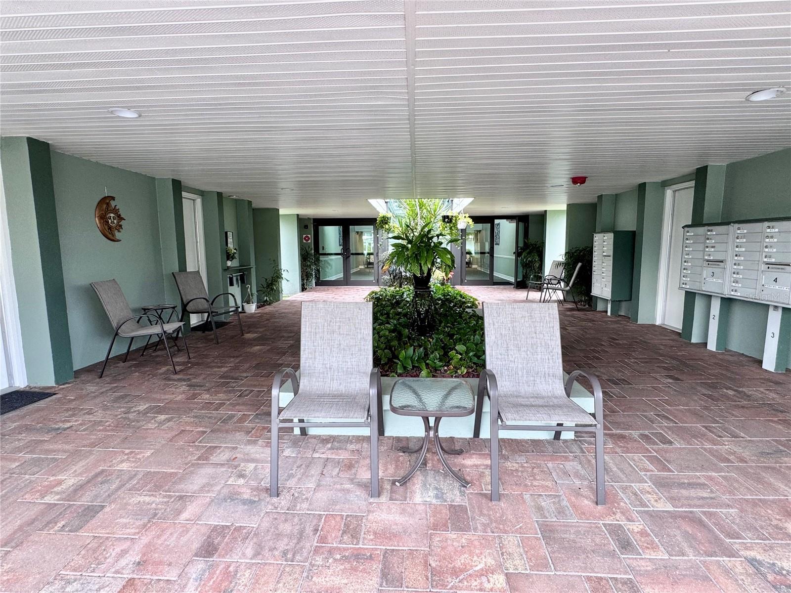 RALEIGH HOUSE OF PORT CHARLOTTE - Residential