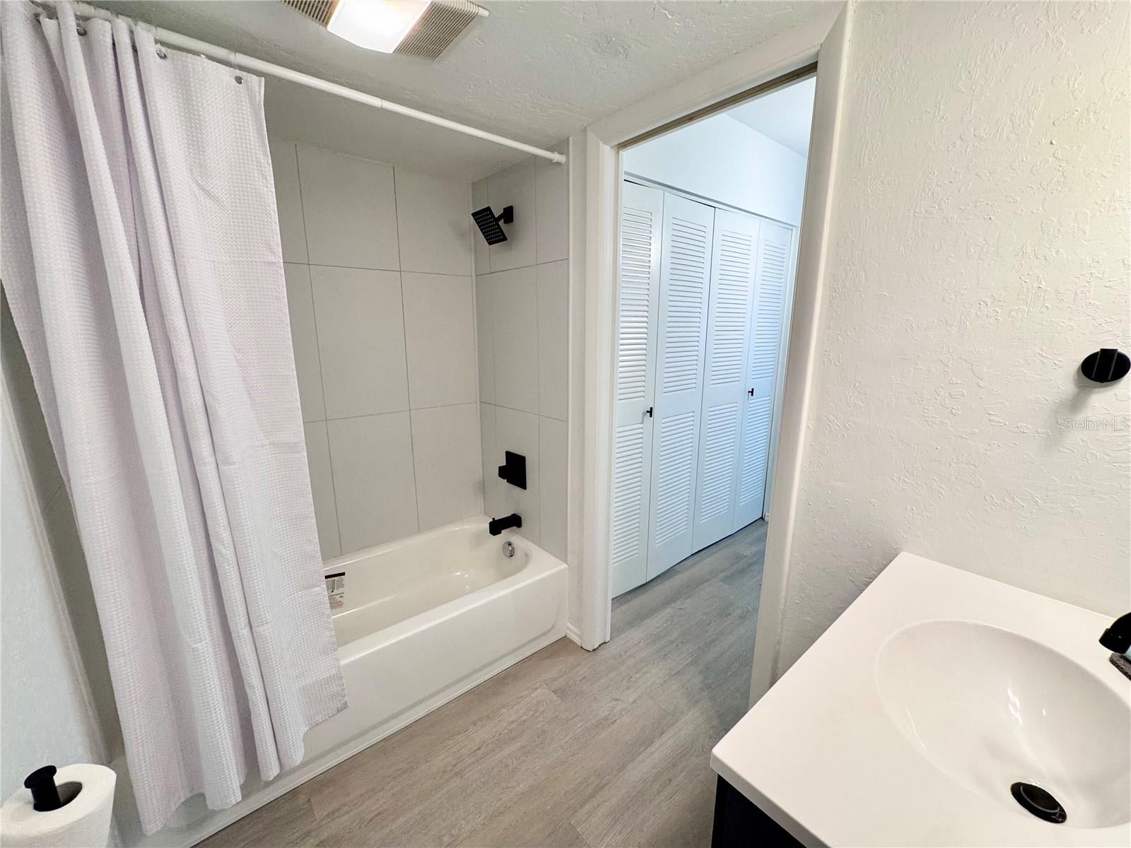 RALEIGH HOUSE OF PORT CHARLOTTE - Residential