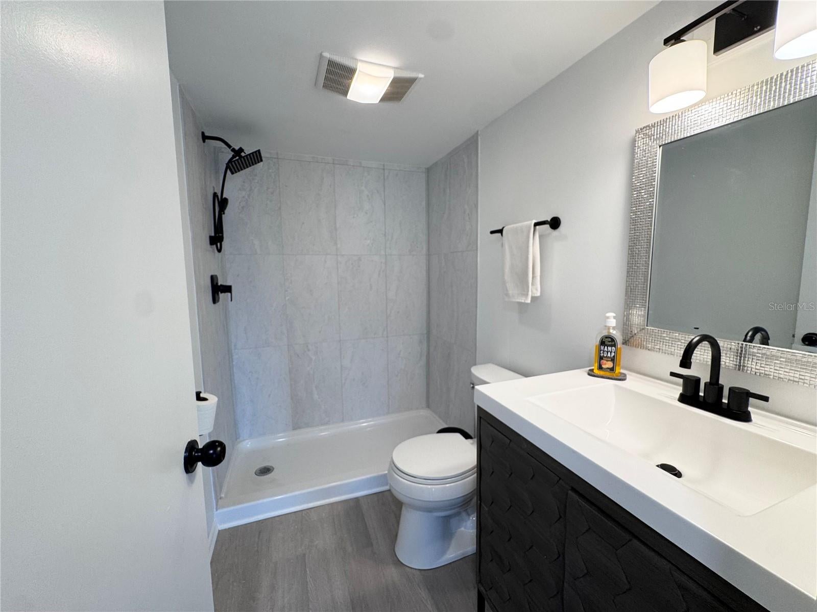RALEIGH HOUSE OF PORT CHARLOTTE - Residential