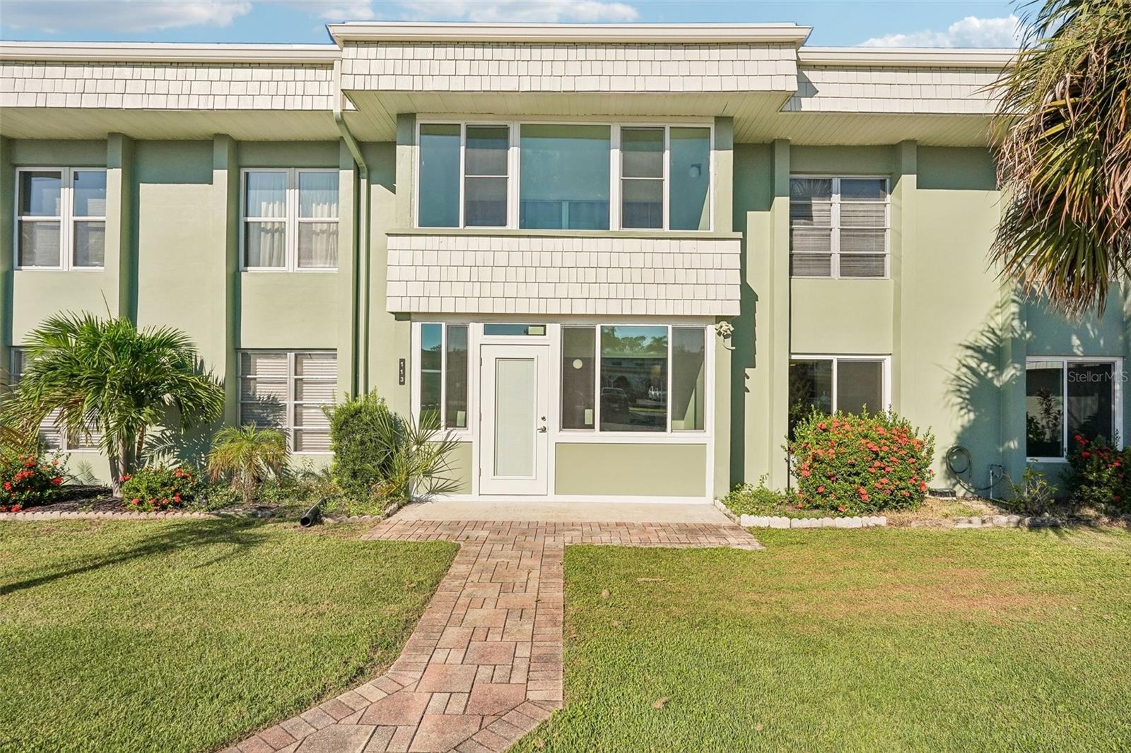 RALEIGH HOUSE OF PORT CHARLOTTE - Residential