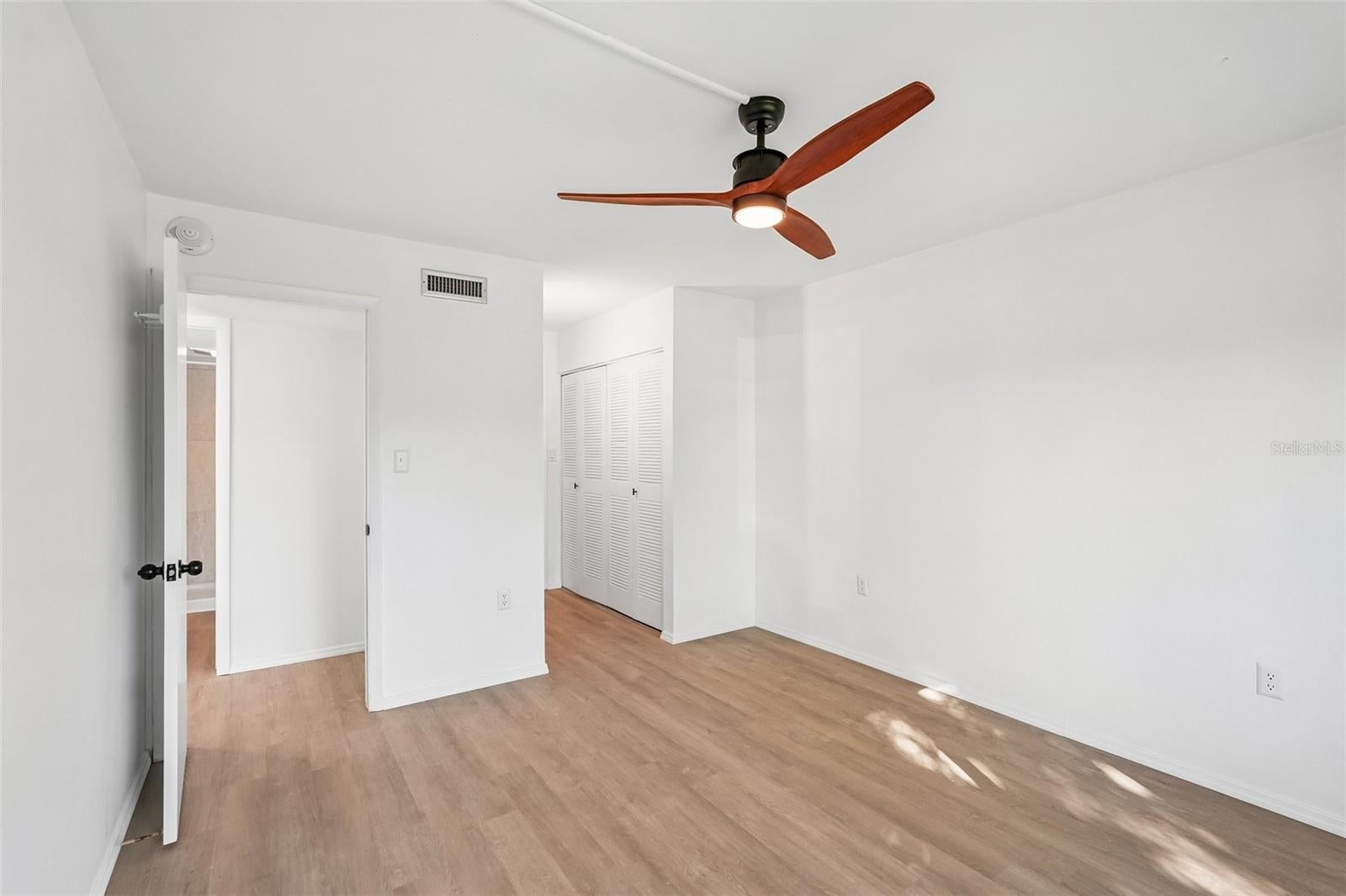 RALEIGH HOUSE OF PORT CHARLOTTE - Residential