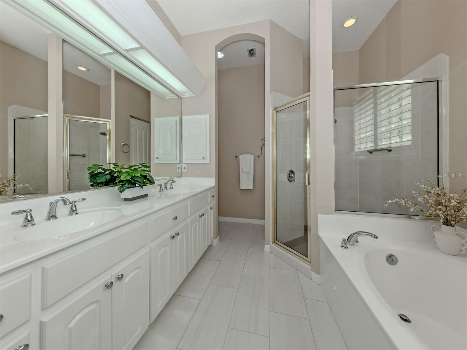 SAWGRASS - Residential