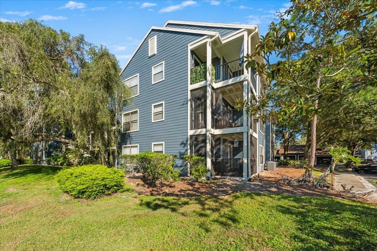GRANDE OASIS AT CARROLLWOOD - Residential