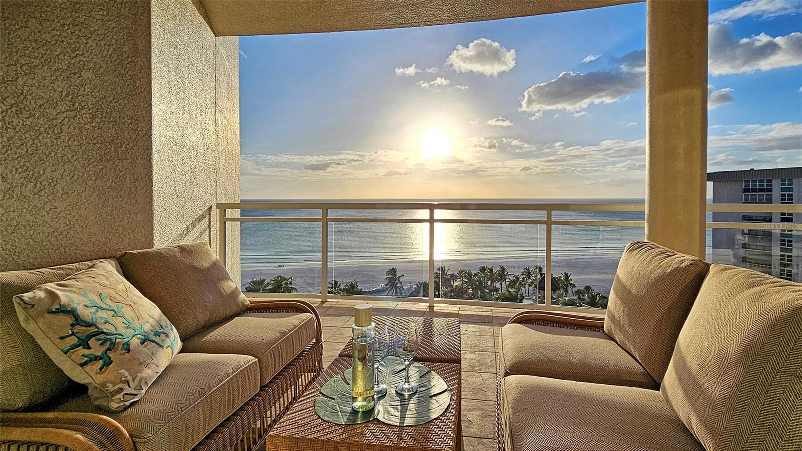 THE BEACH RESIDENCES - Residential
