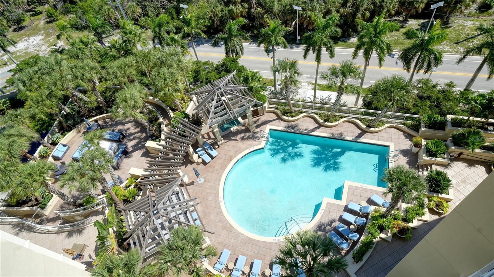 THE BEACH RESIDENCES - Residential
