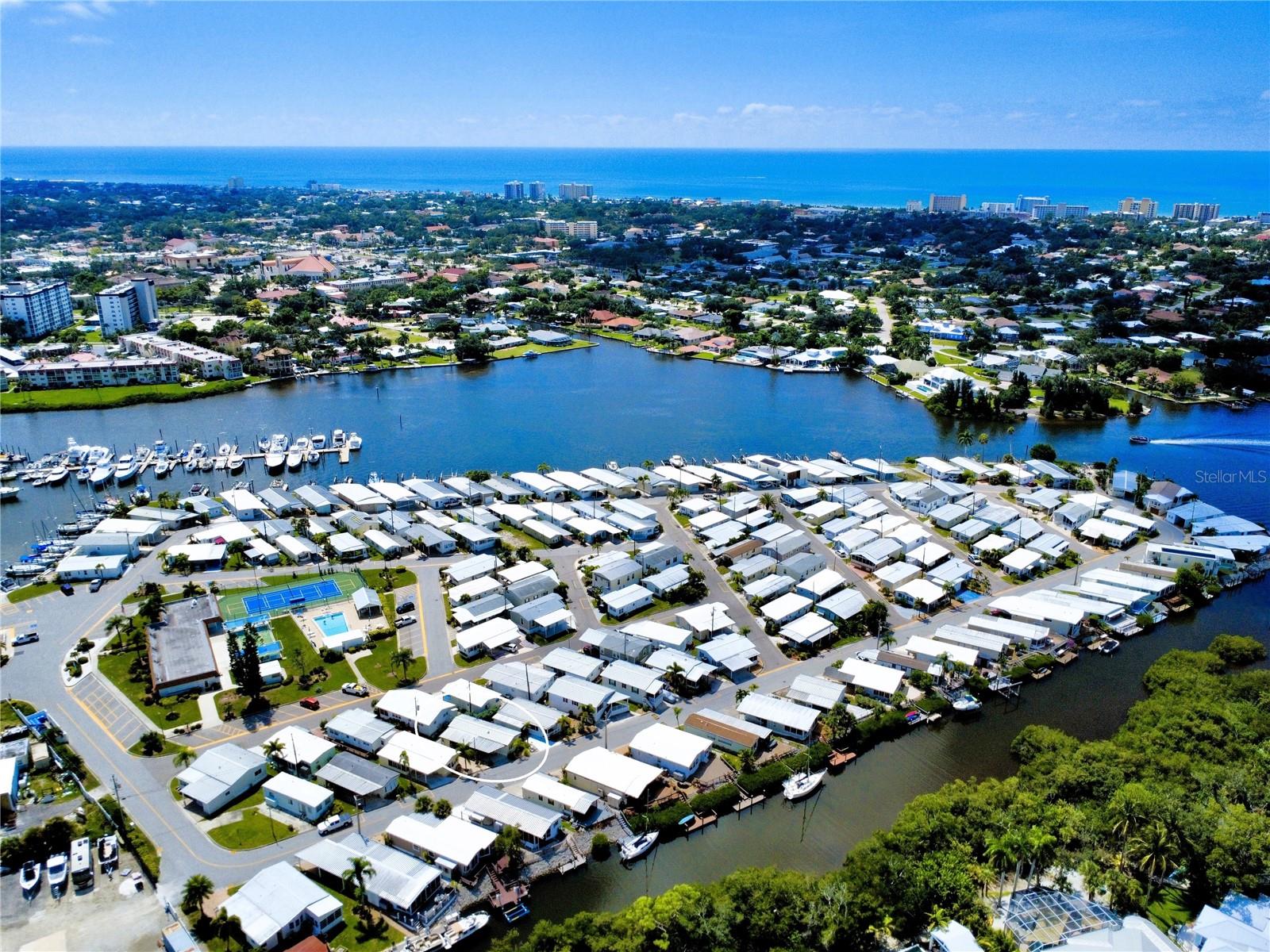 HARBOR LIGHTS MHP CO-OP - Residential