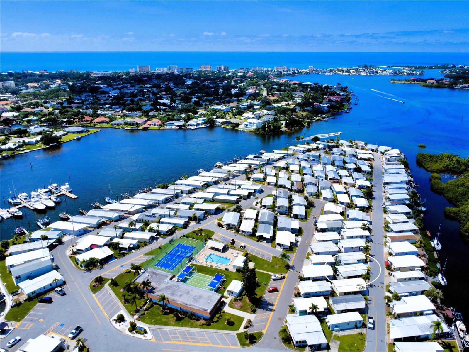 HARBOR LIGHTS MHP CO-OP - Residential