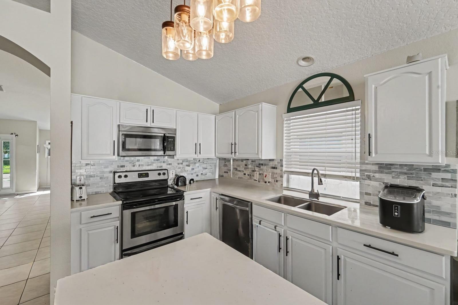 RIVERS POINTE - Residential