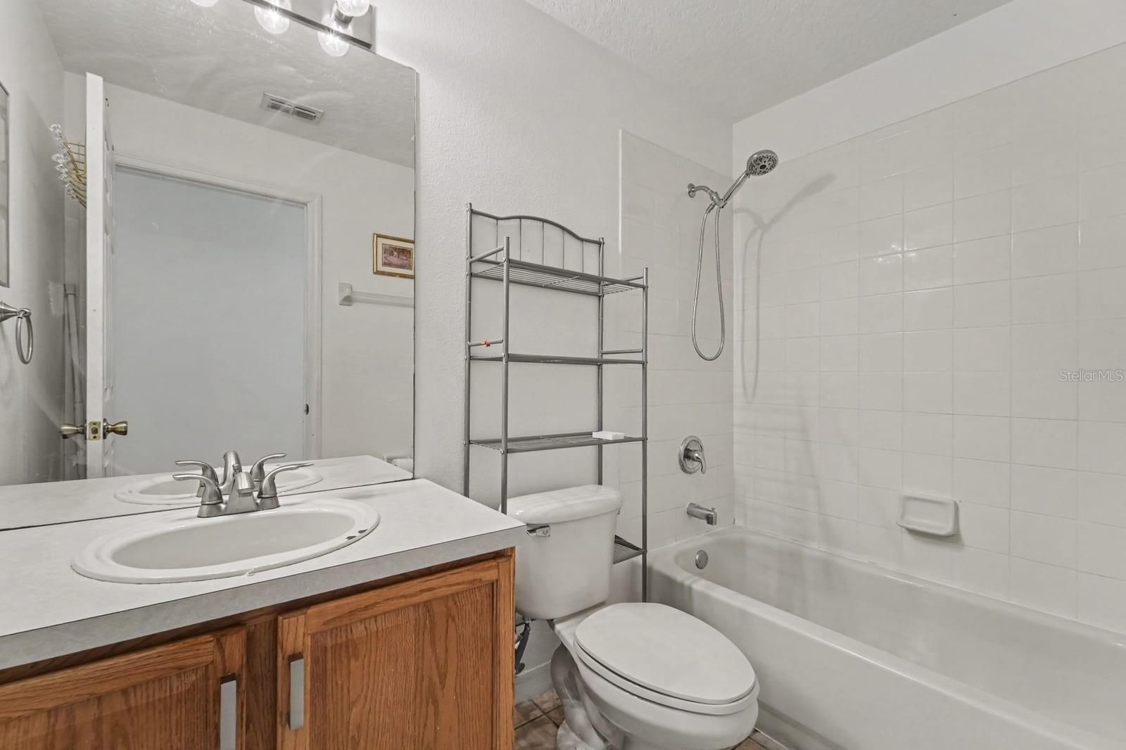 RIVERS POINTE - Residential
