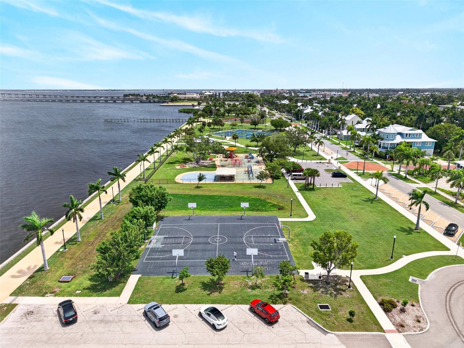 PUNTA GORDA - Residential