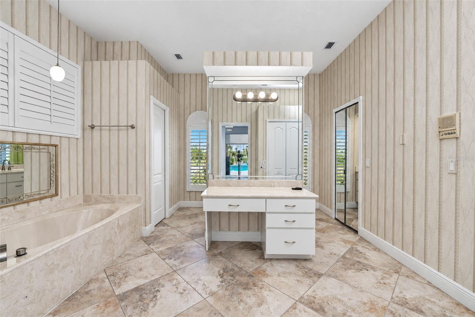 PUNTA GORDA ISLES SEC 9B - Residential