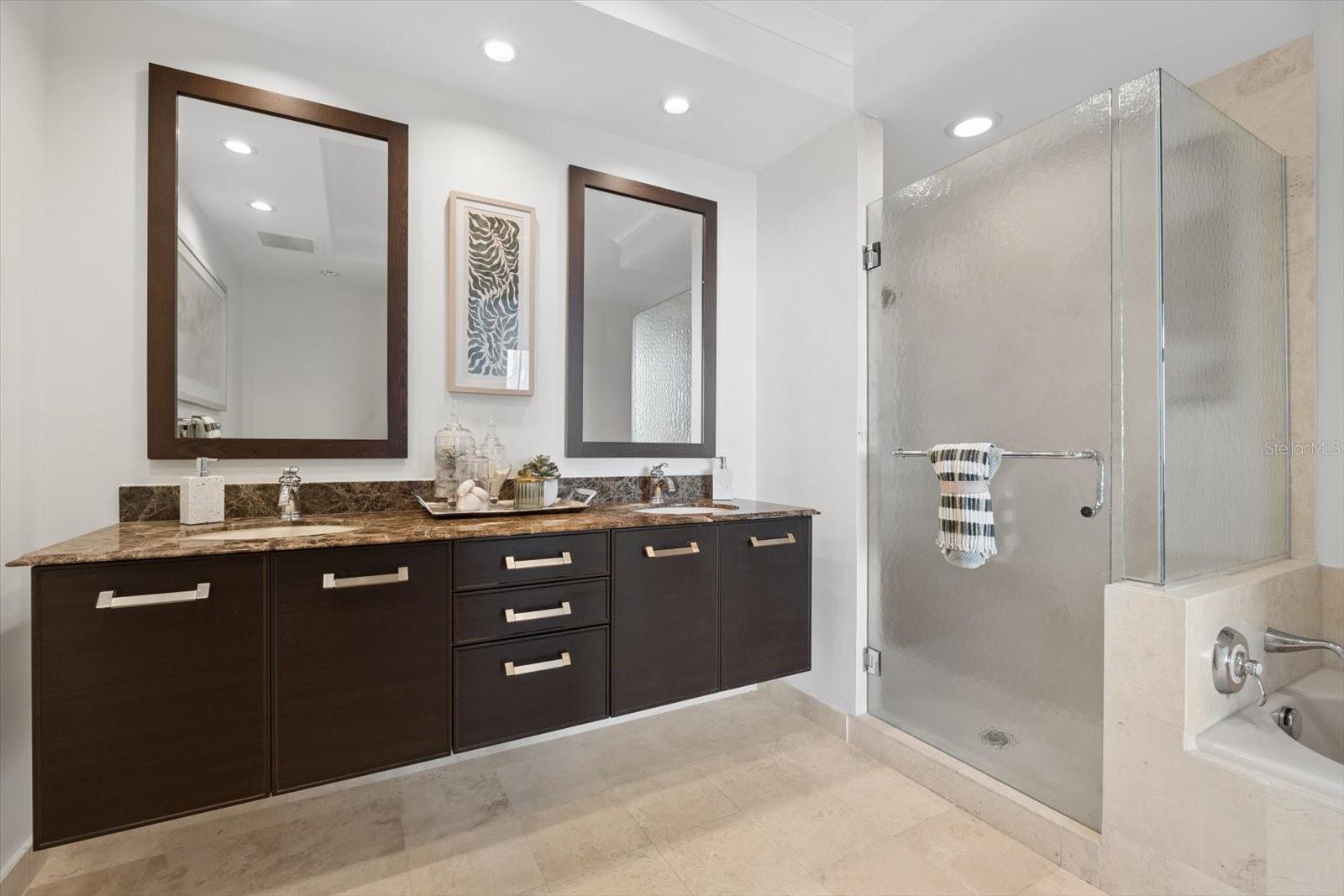 1350 MAIN RESIDENTIAL - Residential