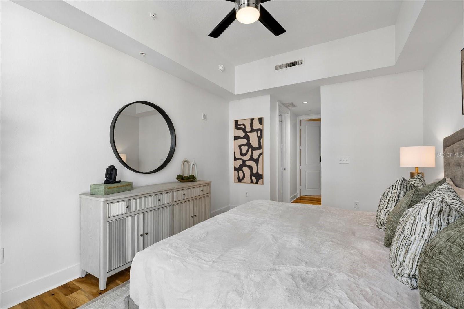 1350 MAIN RESIDENTIAL - Residential