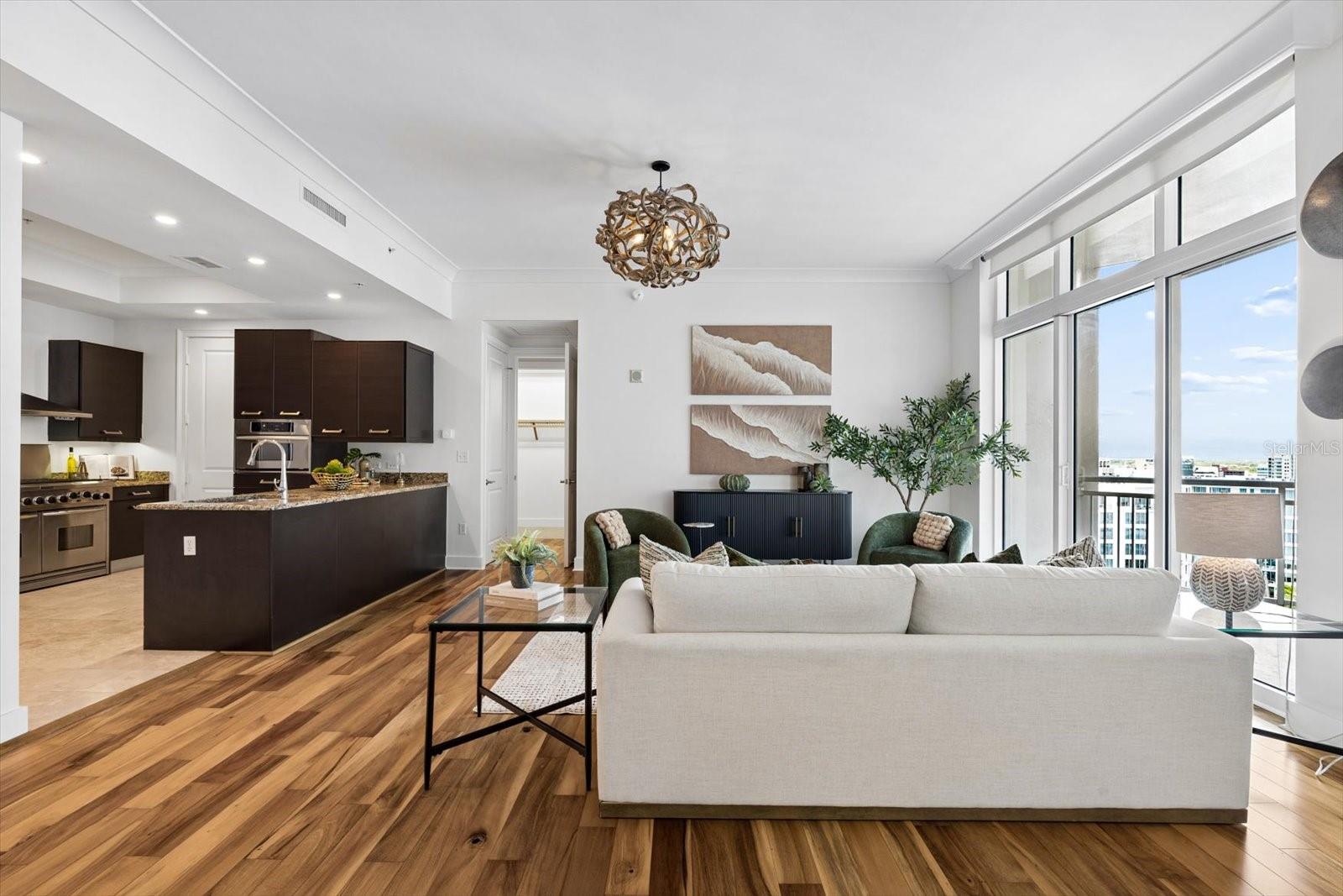 1350 MAIN RESIDENTIAL - Residential