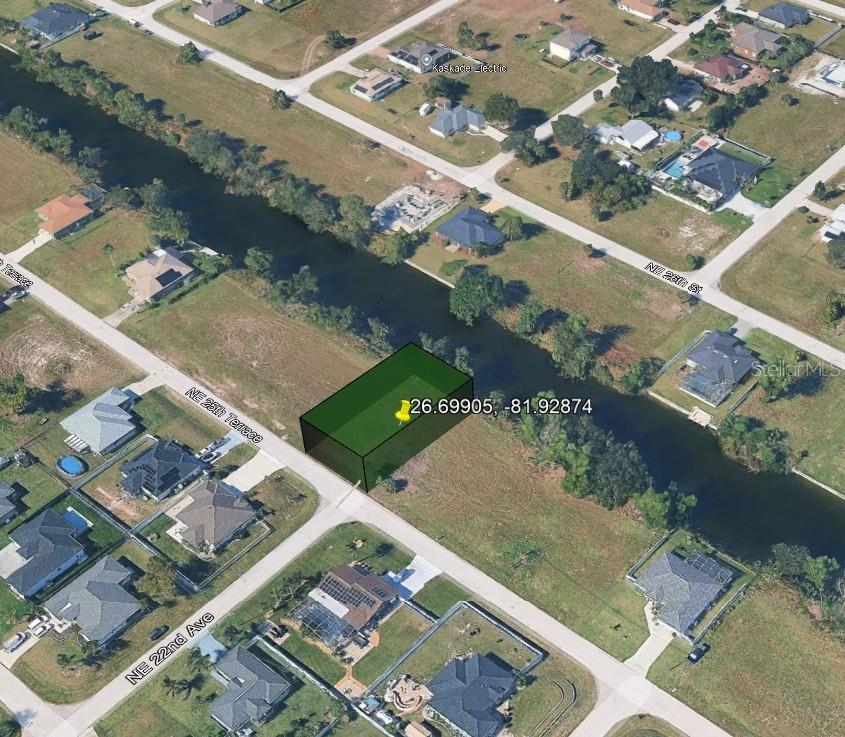 CAPE CORAL - Land