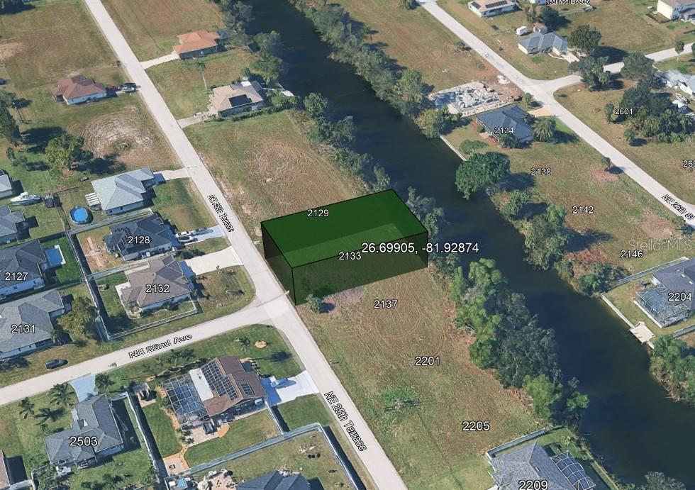 CAPE CORAL - Land