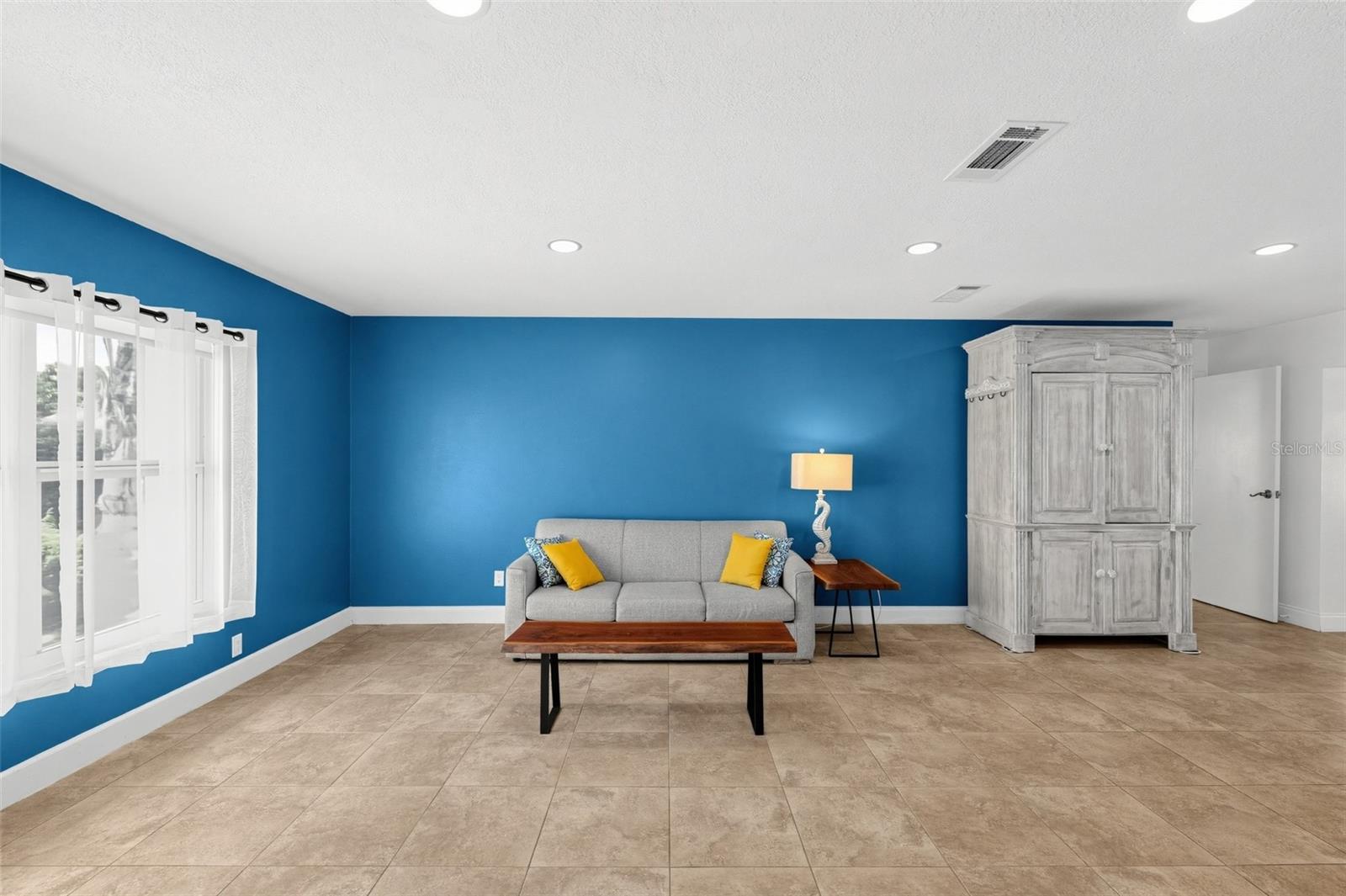 SUN N LAKES - Residential